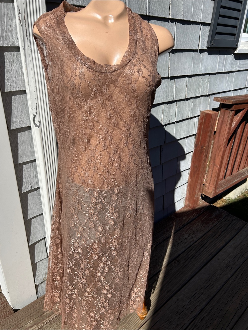 Lace Sleeveless Chemise in Brown- Layer - Lace- Floral- Med